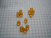 Бусины желтый пластик диаметр - 5 мм