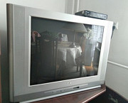 Телевизор Lg (второй в подарок на кухню телевизор)