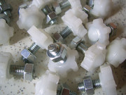 Крепежные винты с барашками для торгового оборудования