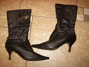 Сапожки деми размер - 38 натуральная кожа.