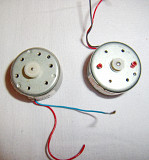 Двигатели от плеера-2шт, диаметр-2,4см