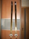 Лыжи фирма " Эстония " с креплением + палки