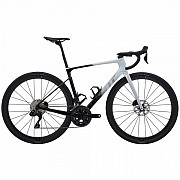 2024 Giant Defy Advanced Pro 1 Road Bike (zonacycles.com)