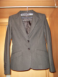 Жакет женский фирма H & M производство Швеция размер 42 - 44