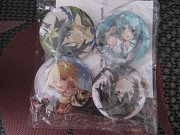 Значки на рюкзак аниме 44 мм.