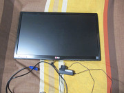 Монитор LG 22