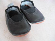 Туфельки, чешки для девочки б/у