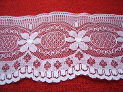 Кружево белое