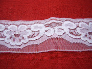 Кружево белое