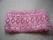 Кружево розовое